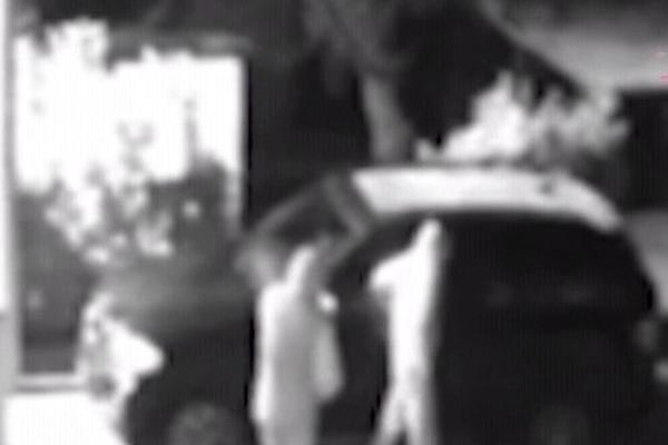 DVOJICA ZAPALILA DŽIP, A ONDA JE ODJEKNULA EKSPLOZIJA! Drama na Banovom Brdu (FOTO)