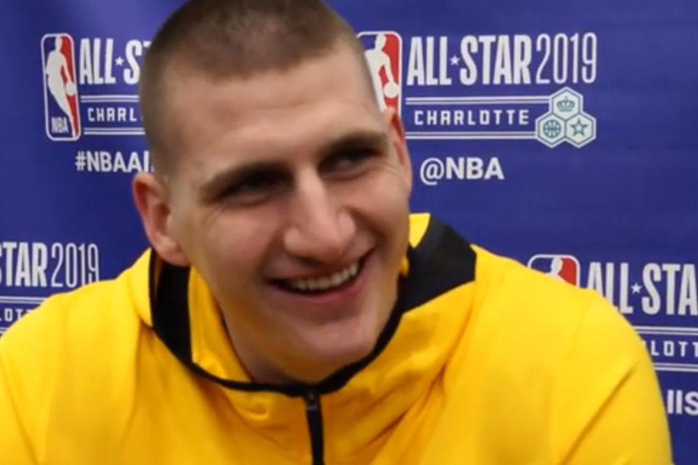 AMERI U ČUDU, JOKIĆ 'OLADIO' NJIHOVE NOVINARE KAD JE ČUO SRPSKI JEZIK: To je moj čovek!