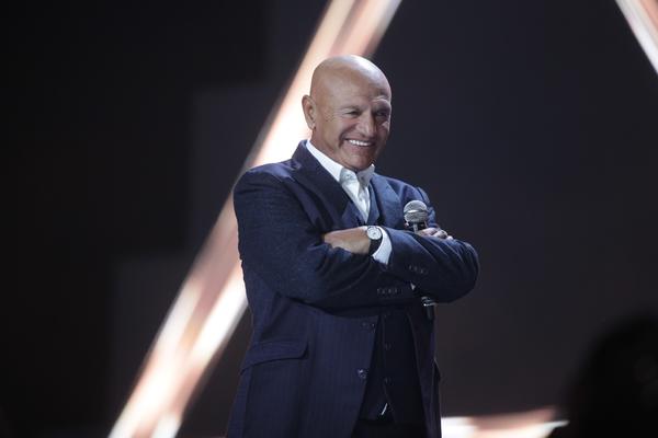 CELA ESTRADA U SUZAMA: Kolege se OPRAŠTAJU od Šabana Šaulića! Legende NIKAD NE UMIRU...