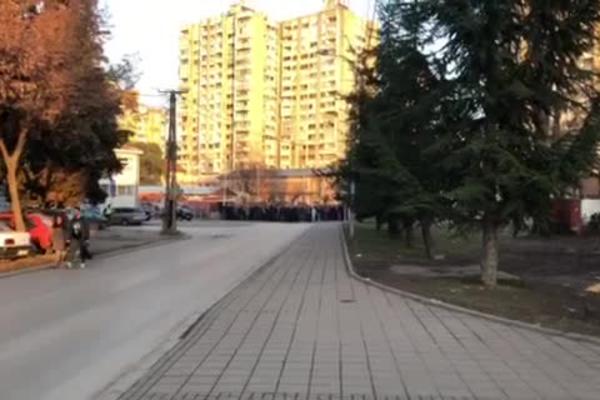 KORTEO OD KOGA SE TRESAO NIŠ! Delije grme, Grobari nisu znali šta ih je snašlo!