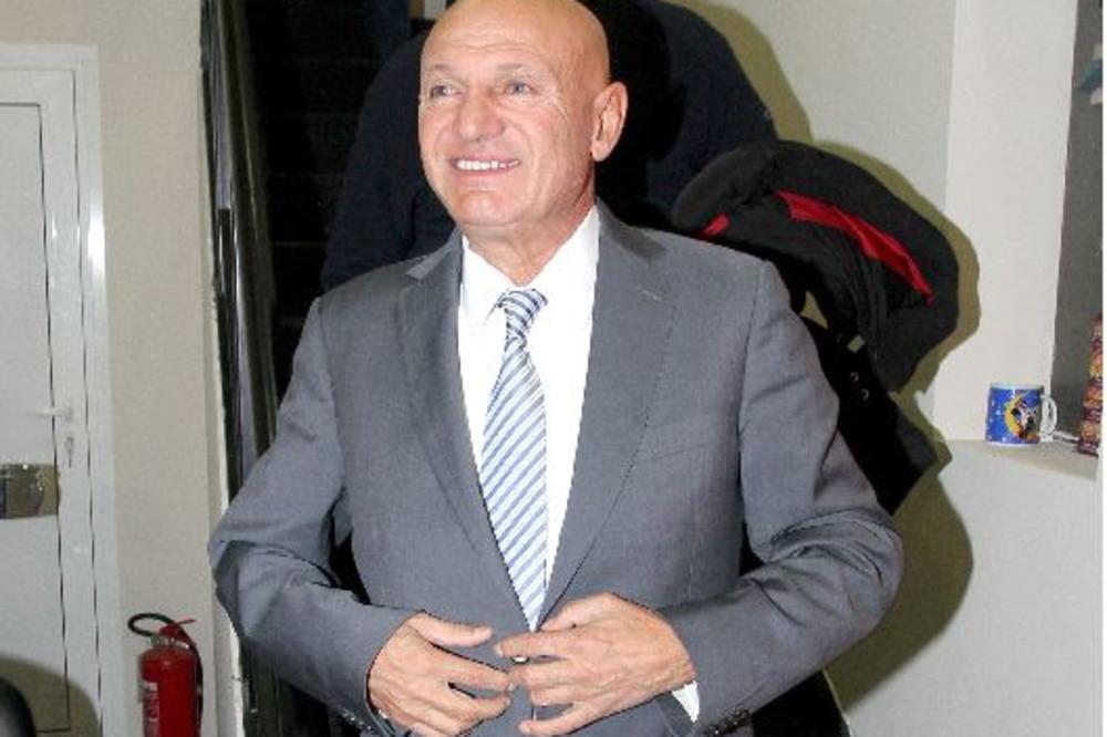 OSTAĆE U ISTORIJI: Zabeležen trenutak kada je CELA SRPSKA NACIJA PLAKALA I SLAVILA uz Šabana! (VIDEO)