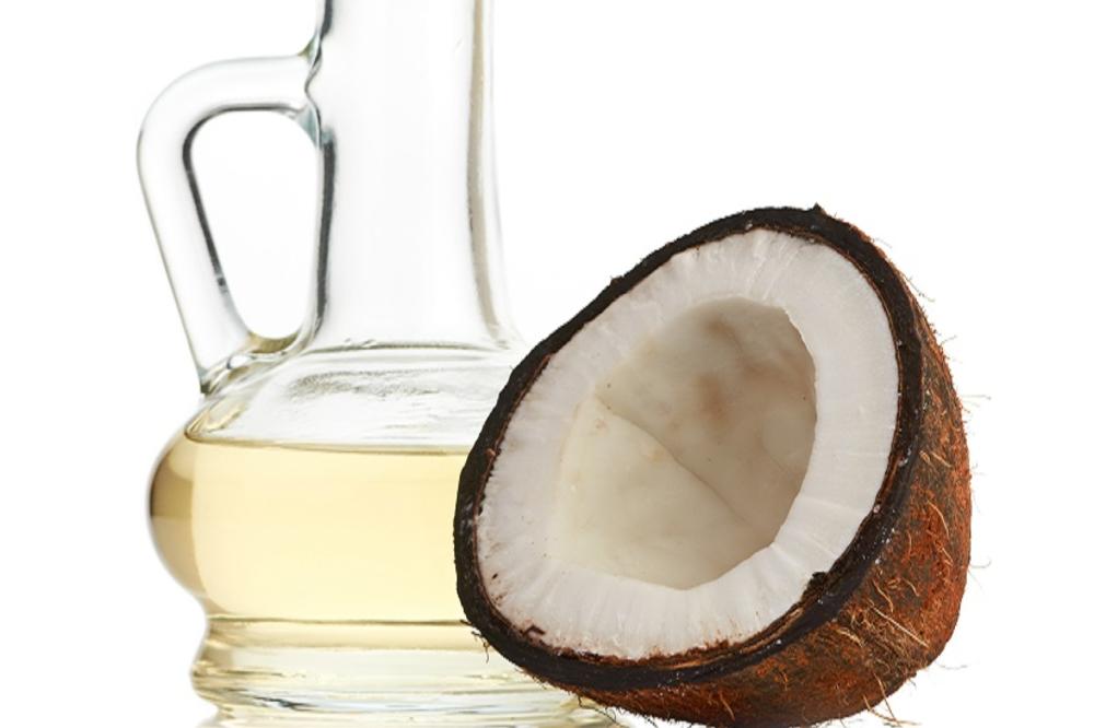 SVAKO JUTRO JE PILA KOKOSOVO ULJE NA PRAZAN STOMAK: Bila je preporođena, jedna kašičica na dan čini čuda!