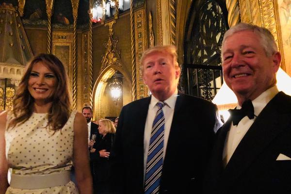 KARAĐORĐEVIĆI SE SASTALI SA TRAMPOM NA FLORIDI: Velike časti od prvog čoveka SAD! (FOTO)