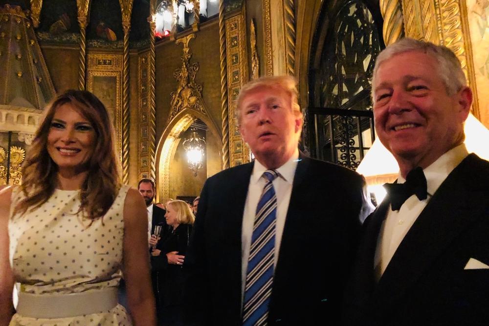 KARAĐORĐEVIĆI SE SASTALI SA TRAMPOM NA FLORIDI: Velike časti od prvog čoveka SAD! (FOTO)