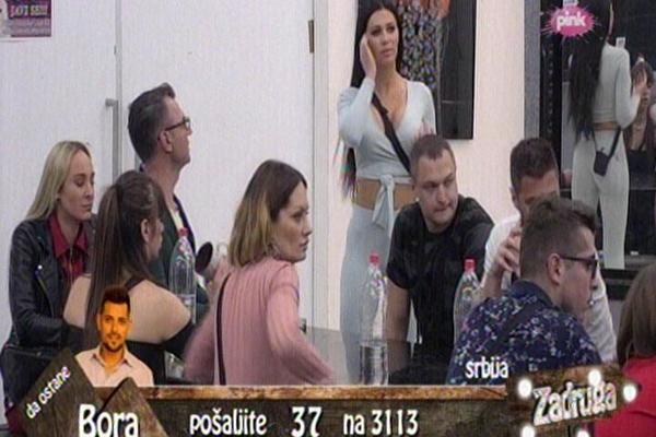 STANIJA BESNA NA ČOLAKA: Sram te bilo! Go**o jedno! (VIDEO)