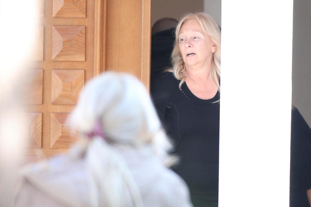 UPRAVO ISELJENA, ŠABANOVA UDOVICA SPAKOVALA STVARI I OTIŠLA SA KOFERIMA: Evo gde je otišla, morala u MANJI DOM!