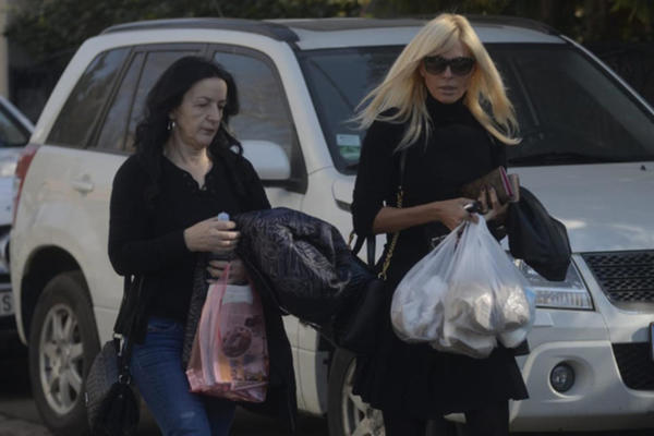 MUK I TUGA ISPRED ŠABANOVE KUĆE: Mihajlova verenica stigla u dom Šaulića! Ne odvaja se od Goce i Ilde! (VIDEO)