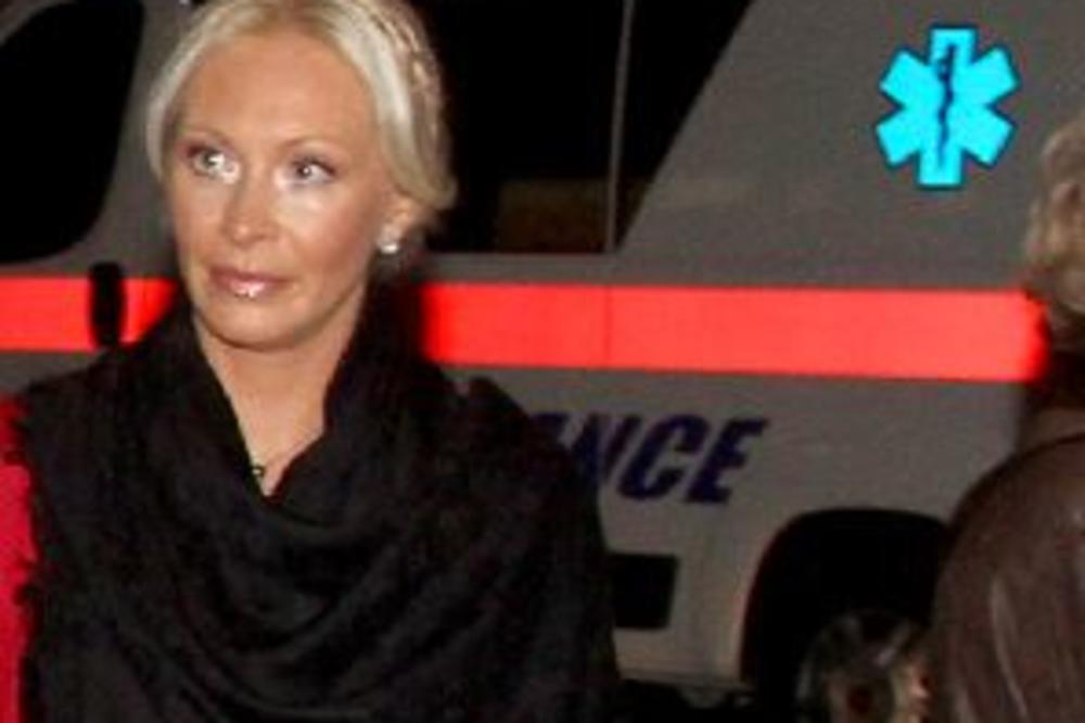 SRCE DA PREPUKNE: Sanela u bolnici DOZIVALA MRTVOG OCA! Evo šta ju je emotivno DOTUKLO! Htela DUŠU DA ISPUSTI! TUGA