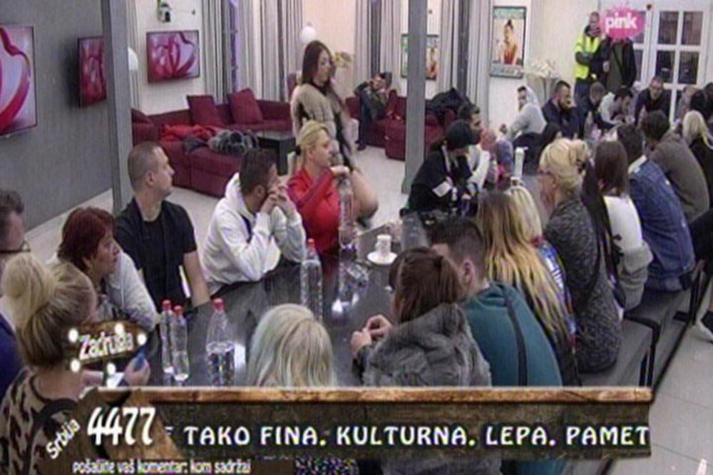 NAJSTRAŠNIJA UVREDA U ZADRUZI IKAD: Da nisi koristila narkotike, ne bi ti otpadali zubi!