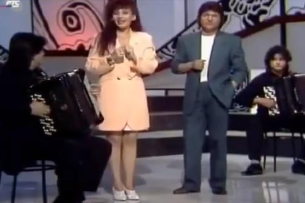 SNIMAK KOJI KIDA SVAKO SRCE: Kemiš i Zorica danas plaču za Šabanom, a OVAKO SU NEKAD PEVALI ZAJEDNO! (VIDEO)