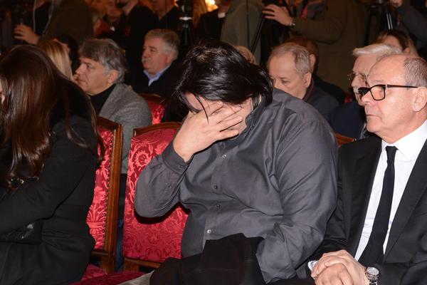 KEMIŠ JECAO VIŠE OD ZORICE: Gušio se u SUZAMA, jedva su ga SMIRILI!