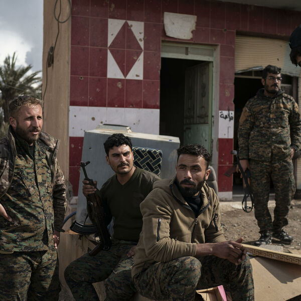 PODIGNUTA OPTUŽNICA! Albanac se sumnjiči da je bio TRENER SNAJPERISTA U ISIS-u