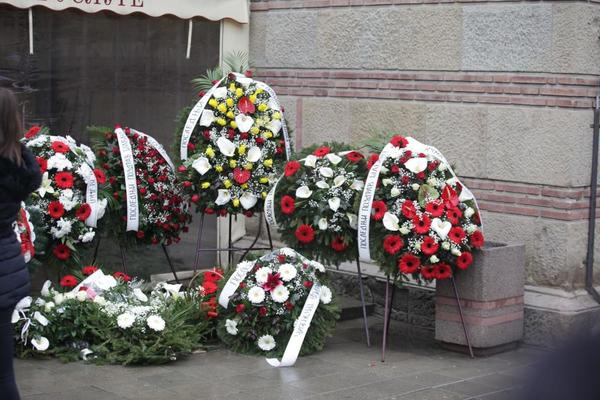 NA ŠABANOVOM GROBU OSVANUO OVAJ PRIZOR: Mesec dana od njegove smrti pojavilo se nešto NEOBIČNO, suze same idu...