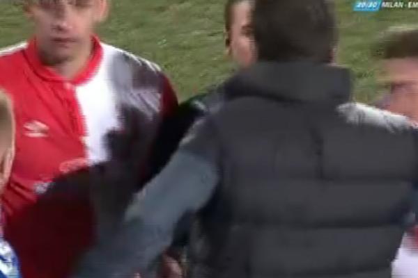 LALATOVIĆ GLUMIO SUDIJU U RINGU: Incident u Novom Sadu, fudbaleri umalo izazvali skandal na početku meča!