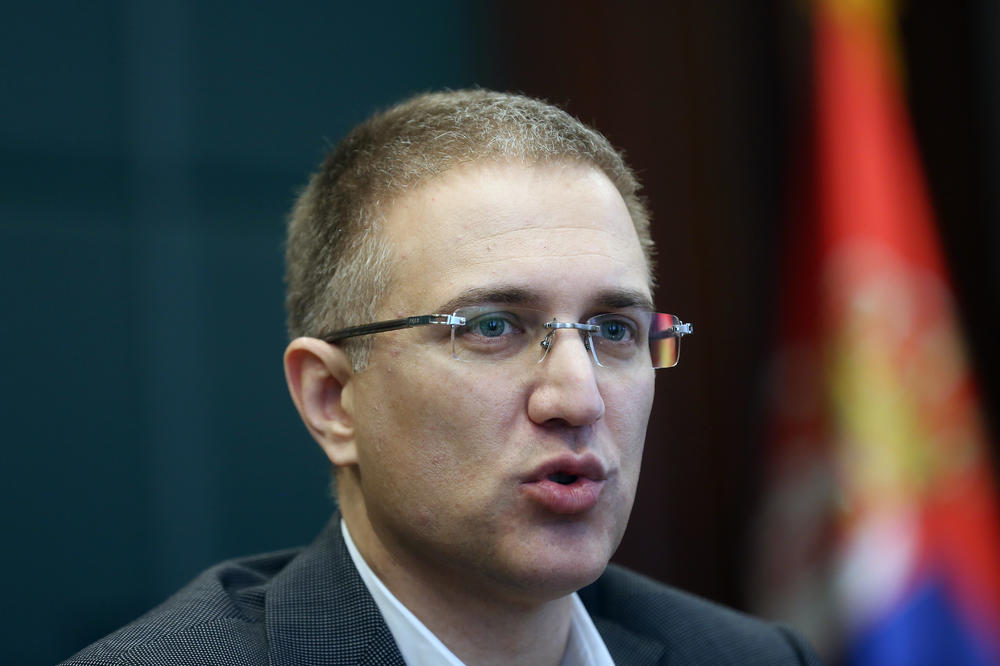 PREDSEDNIK OPŠTINE ŽITORAĐA DOBIO BATINE! Ministar Stefanović tvrdi da opozicija od ŽRTVE pravi KRIVCA