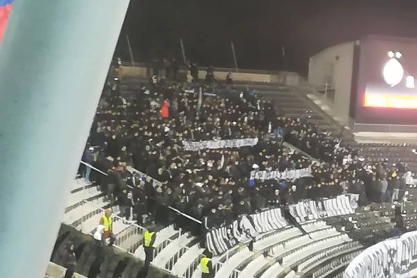 U OVIM TRENUCIMA, ROĐENE MI MAJKE! Grobari citatom tragično nastradalog Zorana Vujovića obeležili godišnjicu smrti!