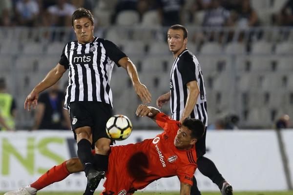 SAMO DA NE UMISLIMO DA SMO NEKI IGRAČI: Vrhunska izjava Partizanovog asa pred Večiti derbi!