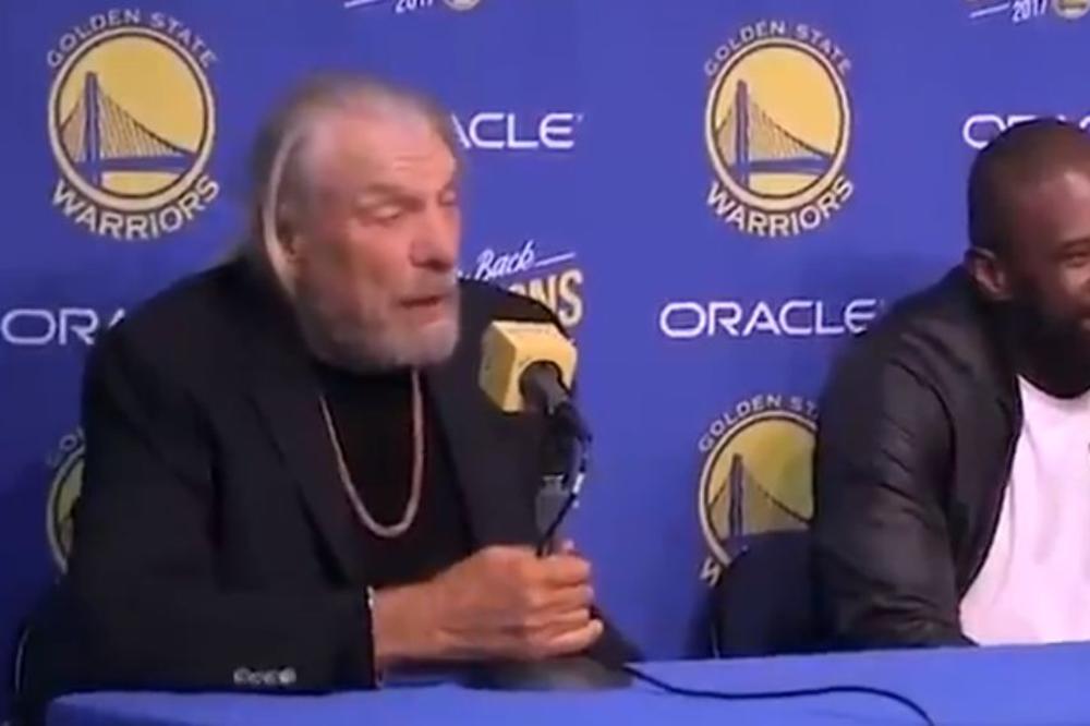 POČEO JE DA PUŠI TRAVU I POTPUNO SE PROMENIO: Kakva transformacija trenerske legende, niko ga neće prepoznati!