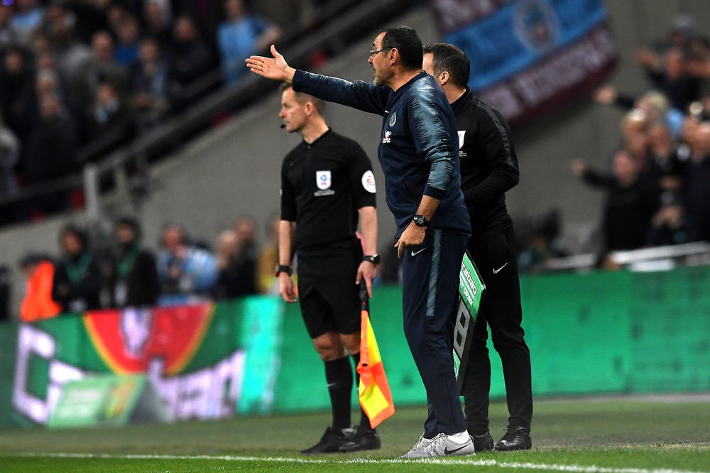 OVAJ ČOVEK SE SIGURNO DROGIRA: Pogledajte kako je Sari prokomentarisao Kepin znak nepoštovanja!