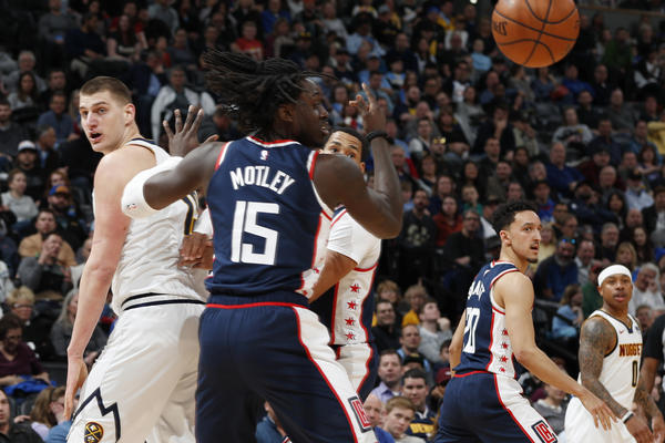 GDE JE LOPTA? JOKIĆ NASTAVIO DA MELJE NBA LIGU: Pali su Klipersi, Nikola NIJE IMAO MILOSTI! (VIDEO)