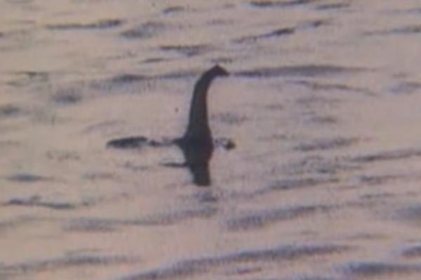 NAPOKON SE RAZOTKRIVA TAJNA MISTIČNOG ČUDOVIŠTA: Tim naučnika uzeo uzorke iz jezera Loh Nes i upravo čeka rezultate