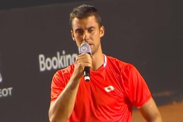 SVI NA STADIONU SU PLAKALI KAO MALA DECA: Laslo Đere uzeo titulu, pa naterao suze na oči svih prisutnih!