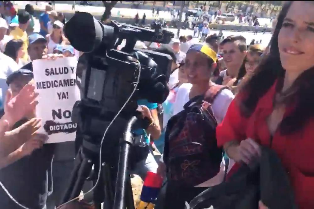 OPOZICIJA VENECUELE NAPALA NOVINARKU: Nije im se dopalo ono što je izgovorila o njima! (VIDEO)