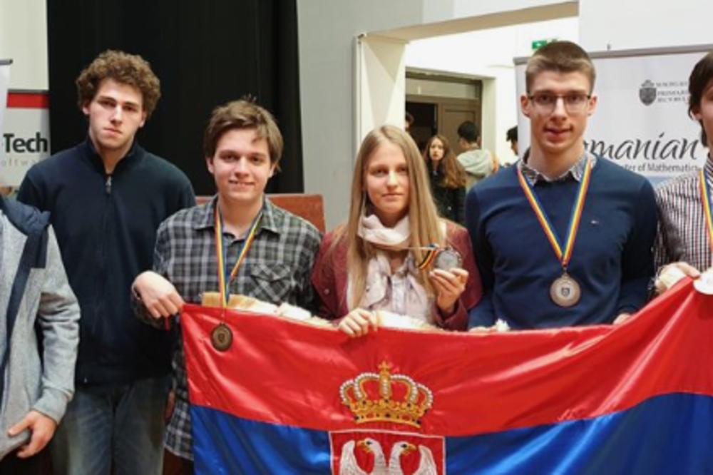 MLADI MATEMATIČARI OSVOJILI PET MEDALJA U BUKUREŠTU: Srpski učenici nižu uspehe! (FOTO)