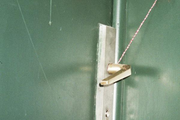 Izložba SO MUCH FURNITURE AND LIGHT IN DIS ROOM u Domu omladine Beograda