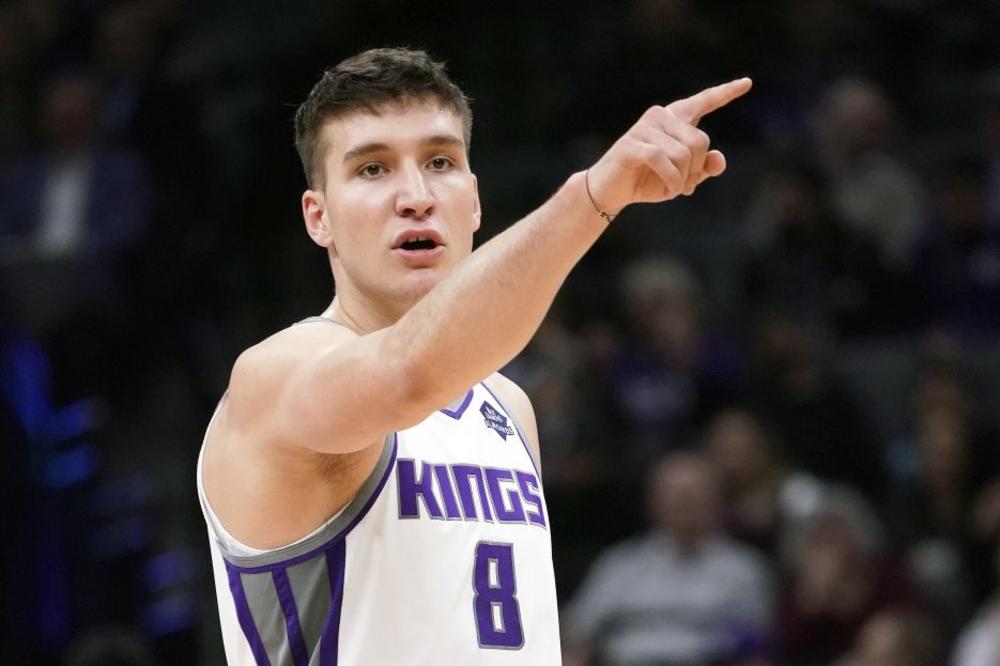 DO SAD NEVIĐENA BOGDANOVA SLIKA IZ DETINJSTVA: Isti je to pogled i sada kada ispaljuje trojke sa druge planete!