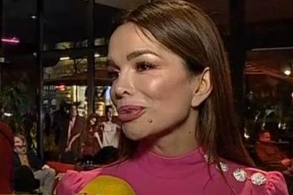 PEĐU NIKAD NE BIH ODBILA, S NJIM PRISTAJEM NA SVE! OBOŽAVAM GA: Severina se uzbudila, pa zbunila novinarku...