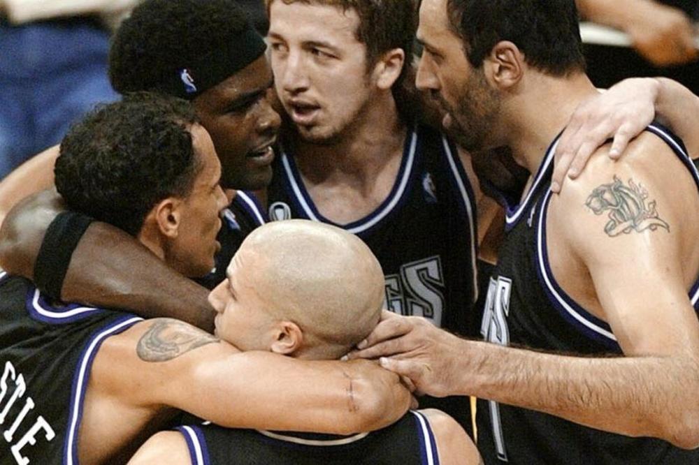 UGURAO JE U AUTO I POČEO DA... Legendarni saigrač Divca i Stojakovića optužen za napastvovanje nastavnice!