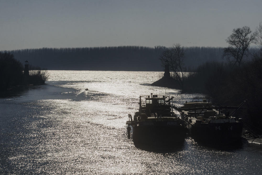 HAOS NA POMOLU: Crna Gora prodaje brodove JNA koje traži Hrvatska!
