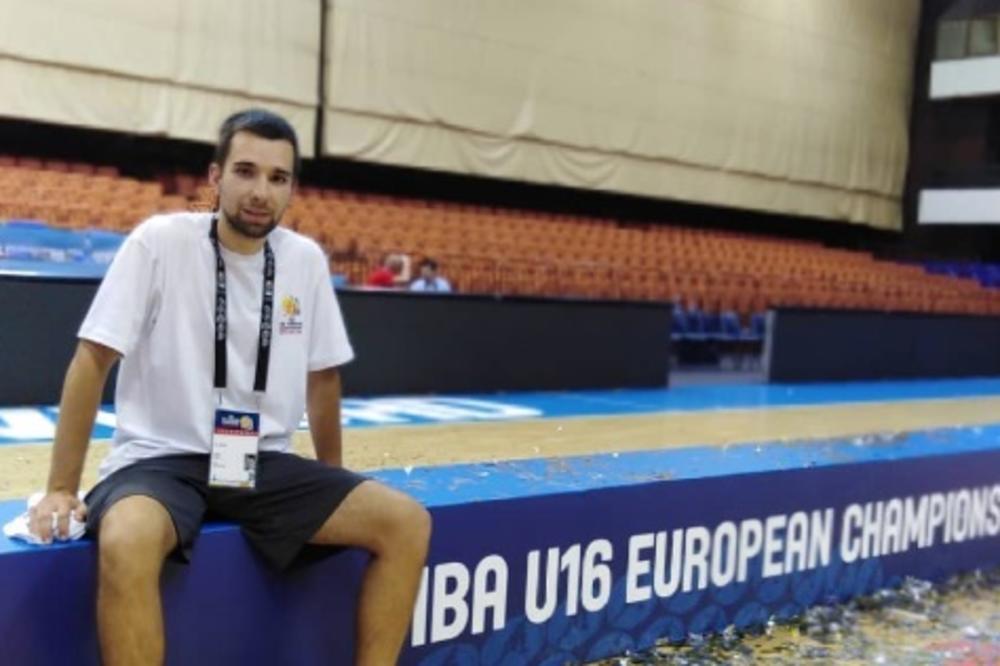 DIVLJAČKA PLJAČKA U CENTRU GRADA! Relju ISPREBIJALI na MRTVO, a kad je pomislio da je GOTOVO, vratili su se...