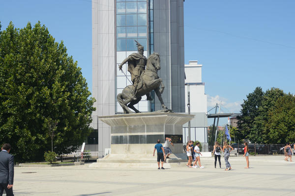 TUŽNA VEST ZA SRBE I ALBANCE KOJI ŽIVE NA KOSOVU! Od danas na snazi novi zakon, TIČE SE MNOGIH!