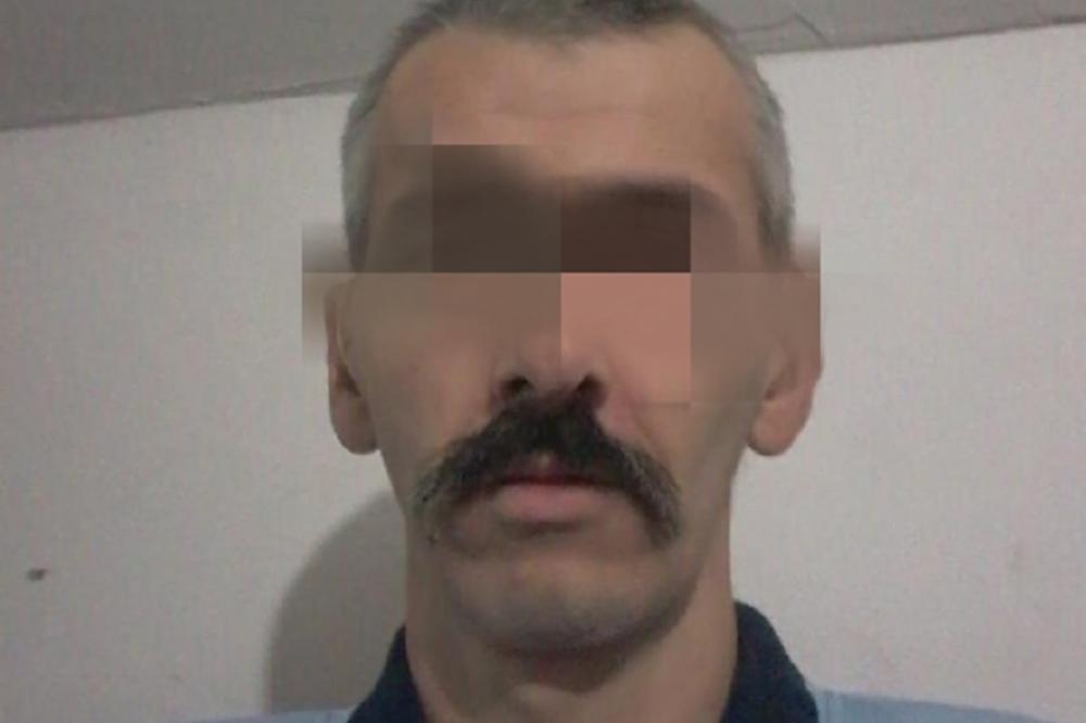 SLAVKO VOLI DA KOLJE PSE ZA BUNDE, ALI JOŠ VIŠE VOLI PUTINA! Okačio je SKANDALOZNU PORUKU, pa ga prozvali NAKAZOM