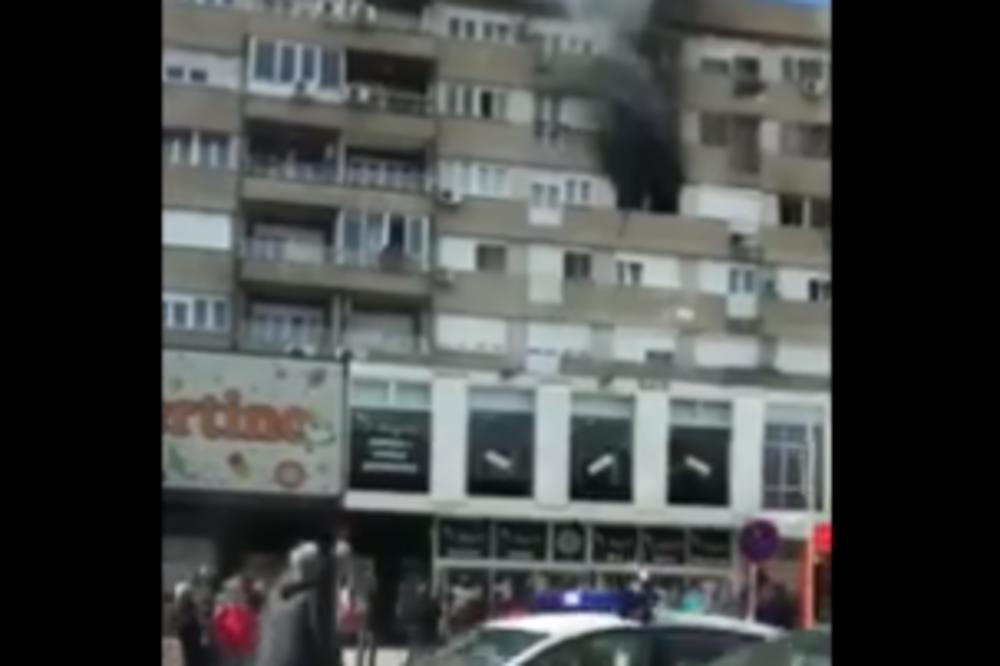 BUKTI POŽAR U CENTRU GRADA: Vatra zahvatila stanove na tri sprata (VIDEO)