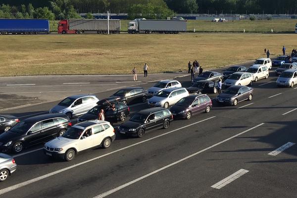 OVAKO ĆE SVAKI PRODAVAC AUTOMOBILA HTETI DA VAS PREVARI: Evo kako da SIGURNO proverite da li je vraćena kilometraža