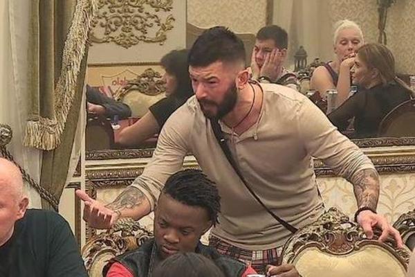 NIKOLA LAKIĆ GRCAO U SUZAMA ZBOG TRUDNE VERENICE: Raspadam se od muke, ne znam gde BIJEM!