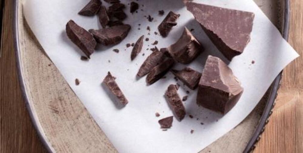 Konzumiranje crne čokolade donosi određene zdravstvene koristi