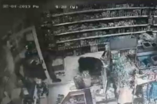 EDIN GAČIĆ JE BRUTALNO UBIO VLASNIKA PRODAVNICE U KONJICU: Sada se pojavio jezivi snimak zločina (VIDEO)
