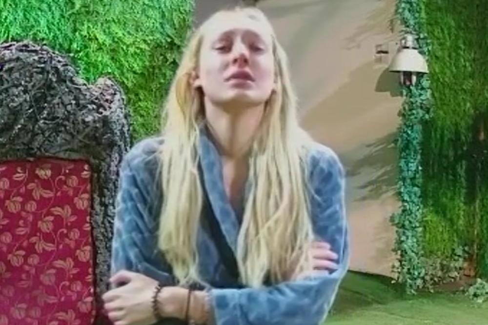 JEZIVE SCENE IZ PROŠLOSTI! Potresna ispovest Lune Đogani: Nije htela da RODI, a ON JE TERAO I PRETIO!