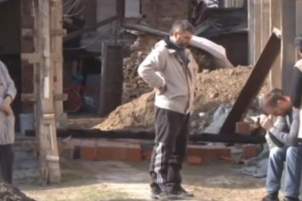 VLASNIK STAFORDA PLAČE ZA MRTVOM MAJKOM! Jezive scene posle HORORA u Pančevu u kom je PAS iskasapio dve žene