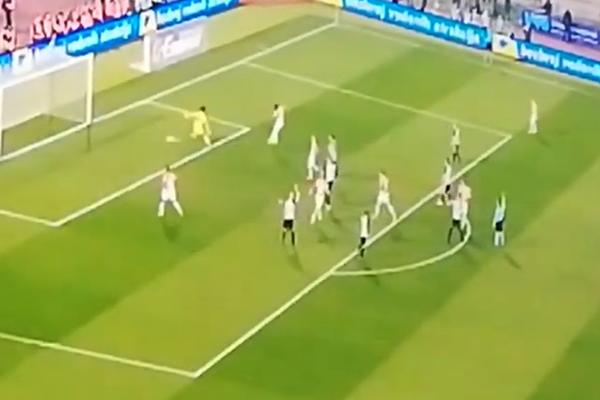 ZVEZDA ŽESTOKO OŠTEĆENA NA DERBIJU: Nije bilo ofsajda kod Benovog gola!