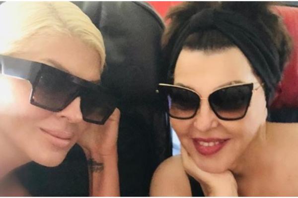 KARLEUŠA SE MOLILA ZA MAJČINO ZDRAVLJE: Za Novu godinu poželala je samo JEDNO a ticalo se Divne! Evo šta je rekla!