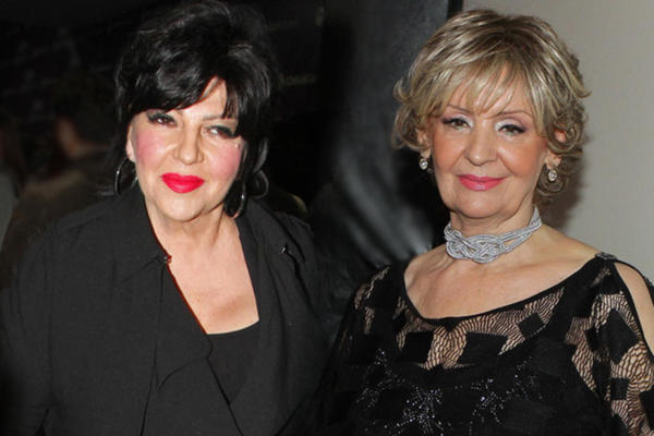 LEPA LUKIĆ NEUTEŠNA ZBOG SMRTI DIVNE KARLEUŠE: Bile su prijateljice, a evo zašto pevačica NIJE HTELA da je zove...