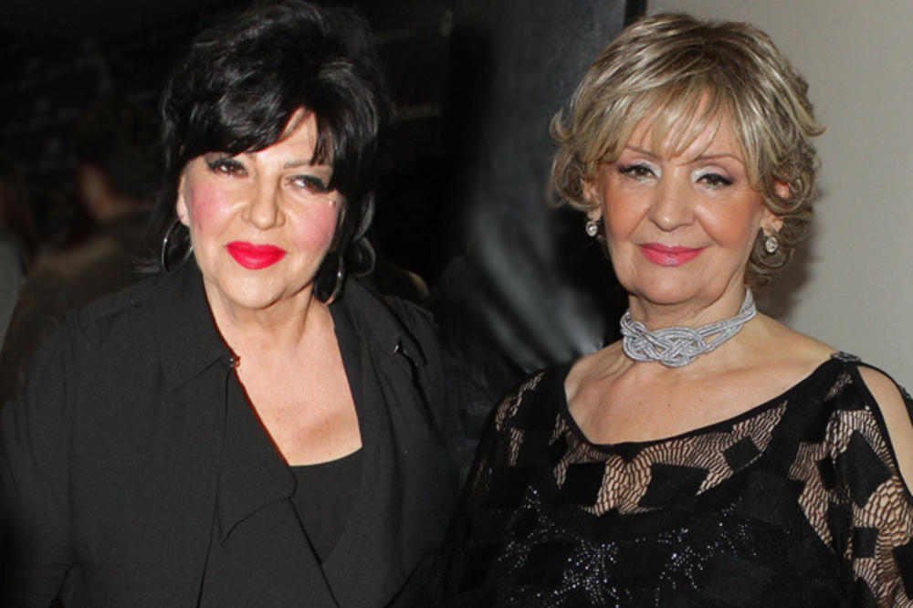 LEPA LUKIĆ NEUTEŠNA ZBOG SMRTI DIVNE KARLEUŠE: Bile su prijateljice, a evo zašto pevačica NIJE HTELA da je zove...