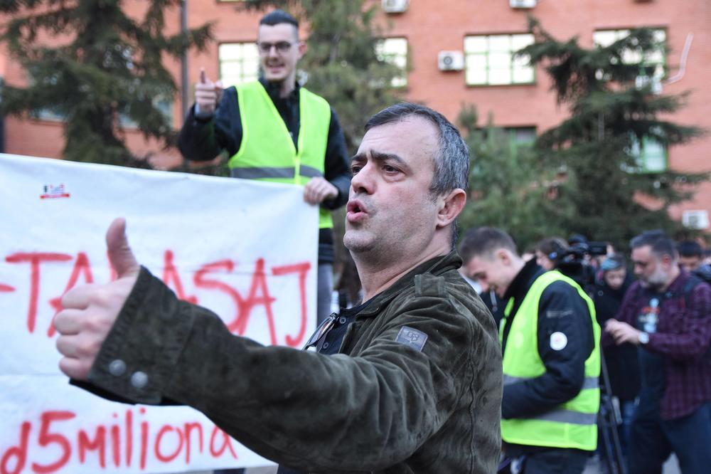 FUKARE I LICEMERI VAS POTURAJU KAO SVOJ ŠTIT, A ČANAK SE UŠEMIO SA SNS: Trifunović UPUTIO pismo građanima VOJVODINE