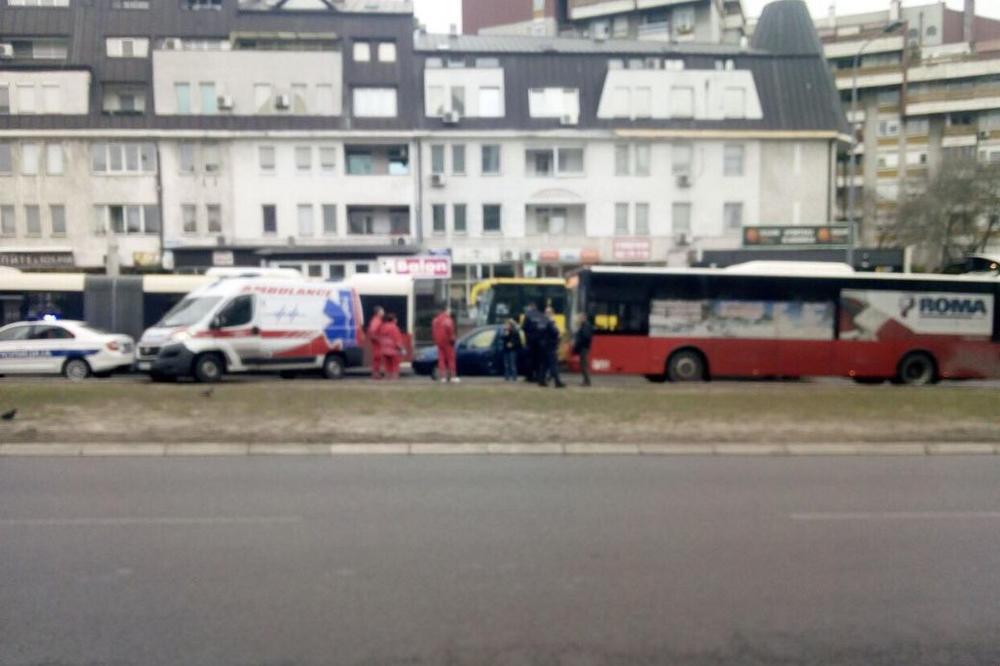 ŽESTOK SUDAR NA ČUKARICI, STVARAJU SE GUŽVE: Na licu mesta POLICIJA I HITNA POMOĆ