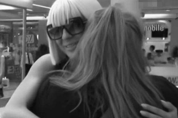 JEDVA JE SMOGLA SNAGE ZA OVO: Karleuša se oglasila na Instagramu! Od njenih reči srce se steže! (FOTO)